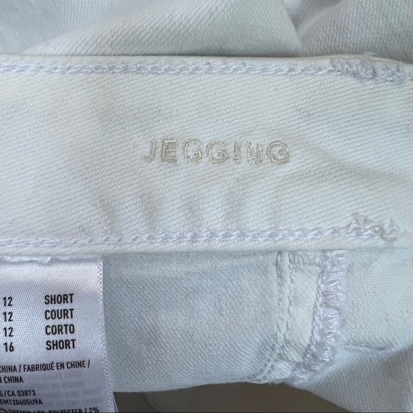 One of a kind American Eagle white super stretch cutoff jean shorts - Picture 8 of 9